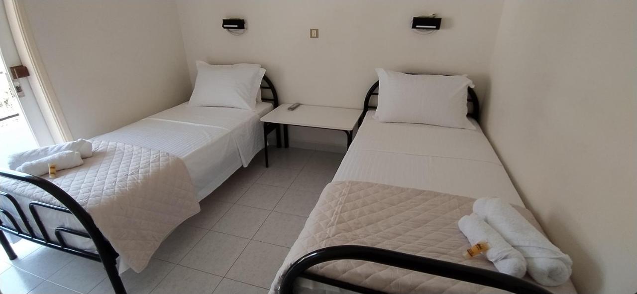 Bed and Breakfast Leonidio Rocks Exterior foto